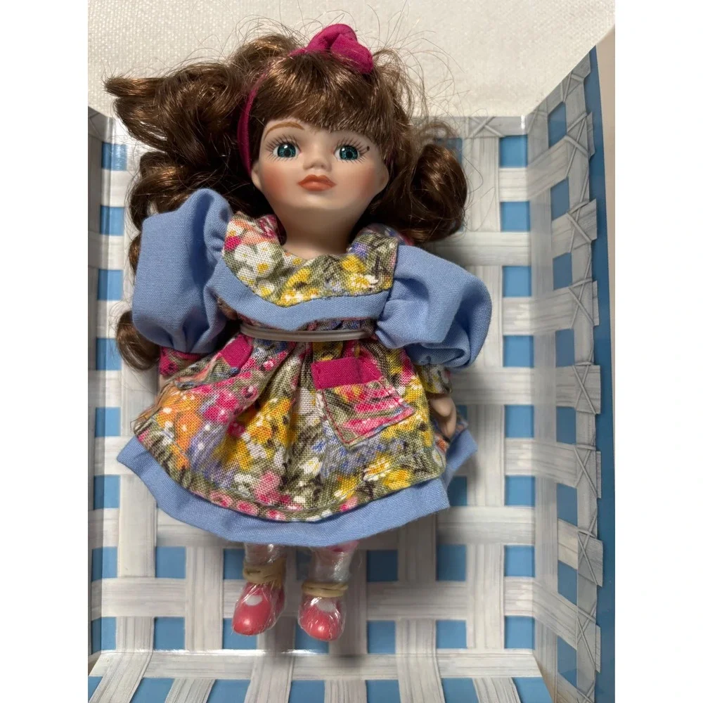 Marie Osmond Fine Porcelain Mothers Day Greeting Card Doll 1996 Limited Edition